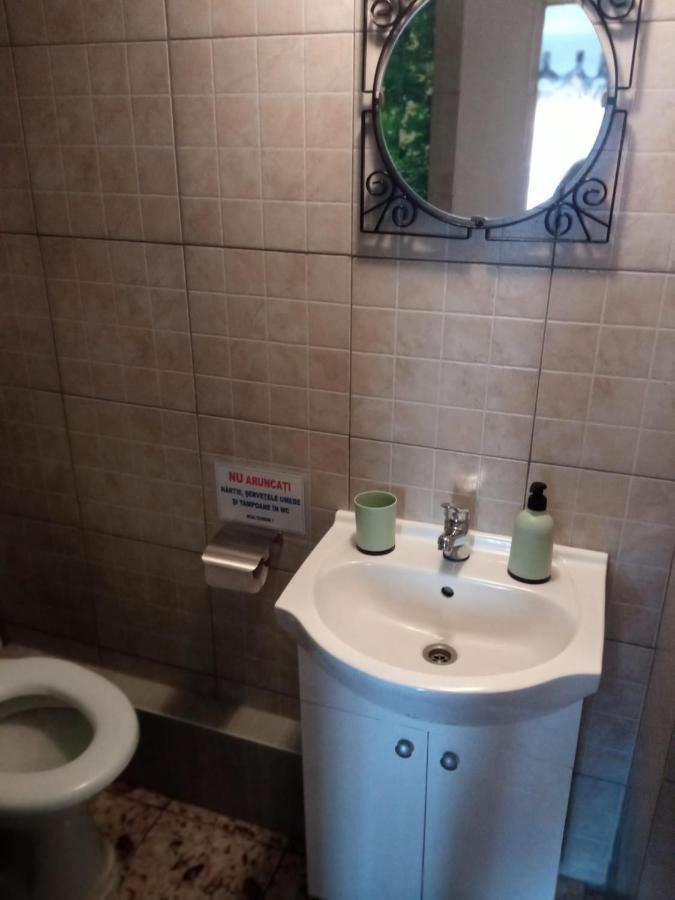 Subcetate  Casa Iuliana酒店 外观 照片
