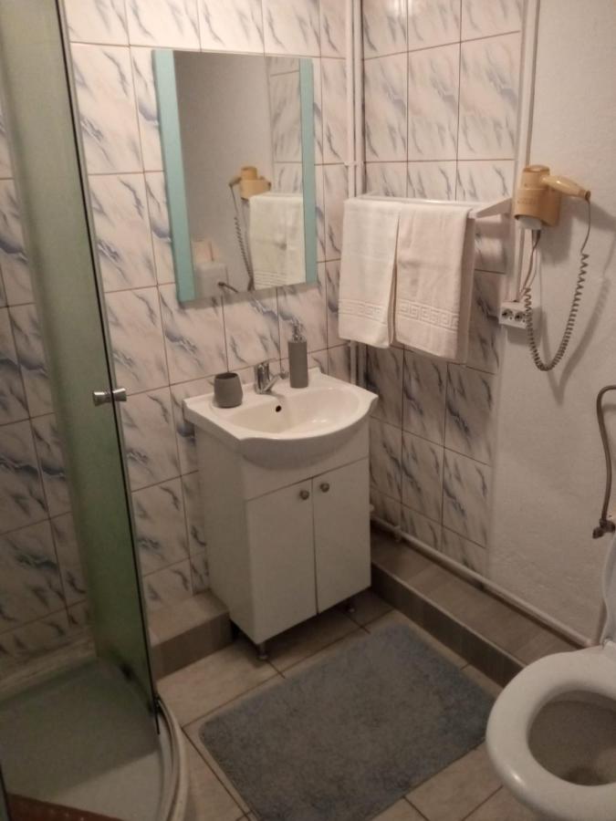 Subcetate  Casa Iuliana酒店 外观 照片
